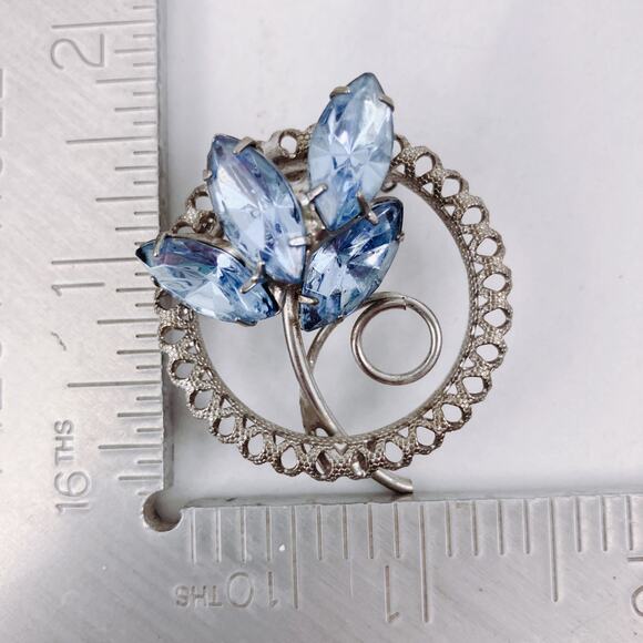 Vintage Mid Century Silver Tone Blue Rhinestone Floral Circle Brooch 1950s Pin - Picture 4 of 15